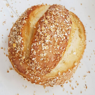 No knead artisan bread loaf