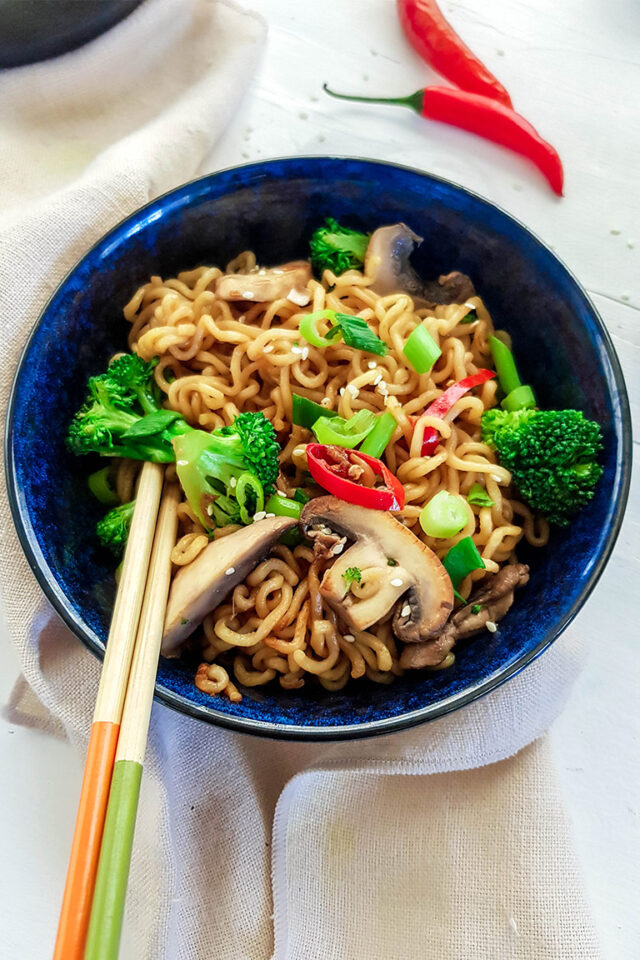 RAMEN STIR FRY – GET SET VEGAN