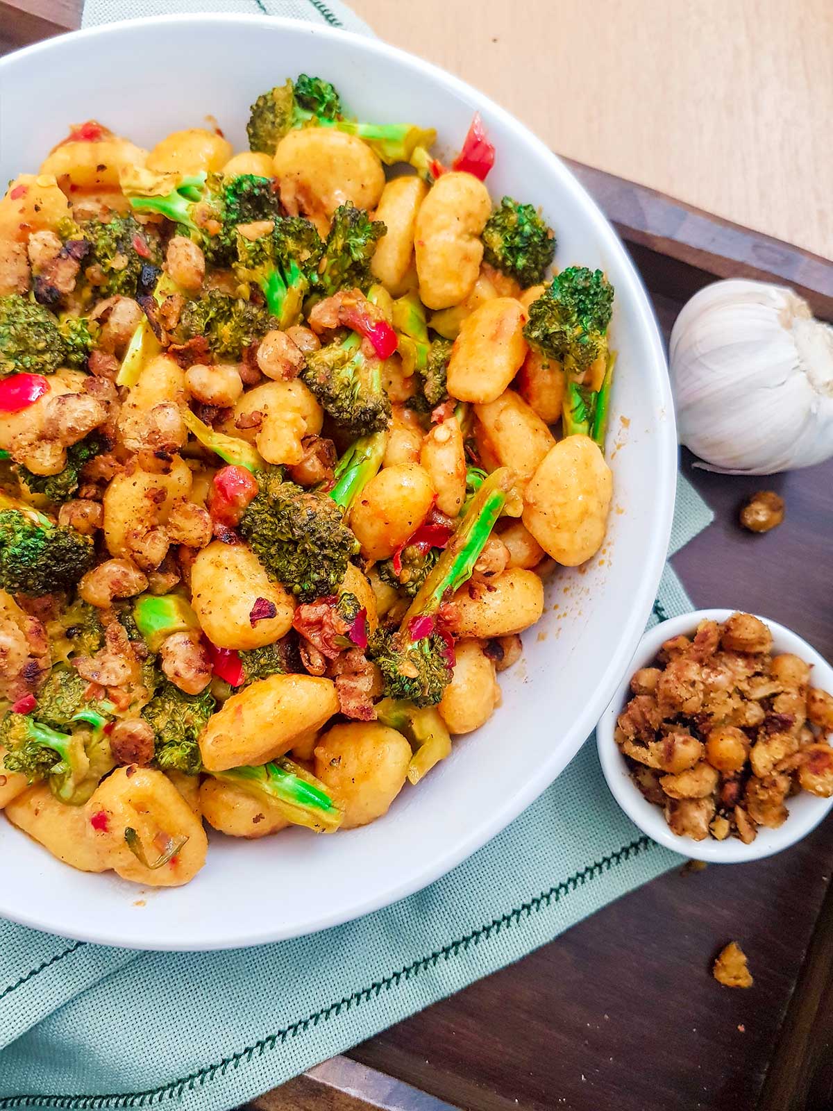 Vegan Gnocchi with broccoli