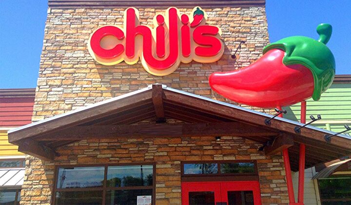 chilis restaurant logo