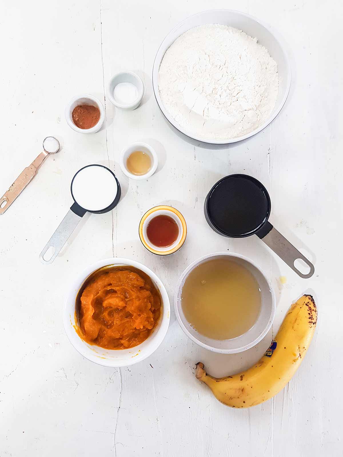 Ingredients to make vegan pumpkin banana bread